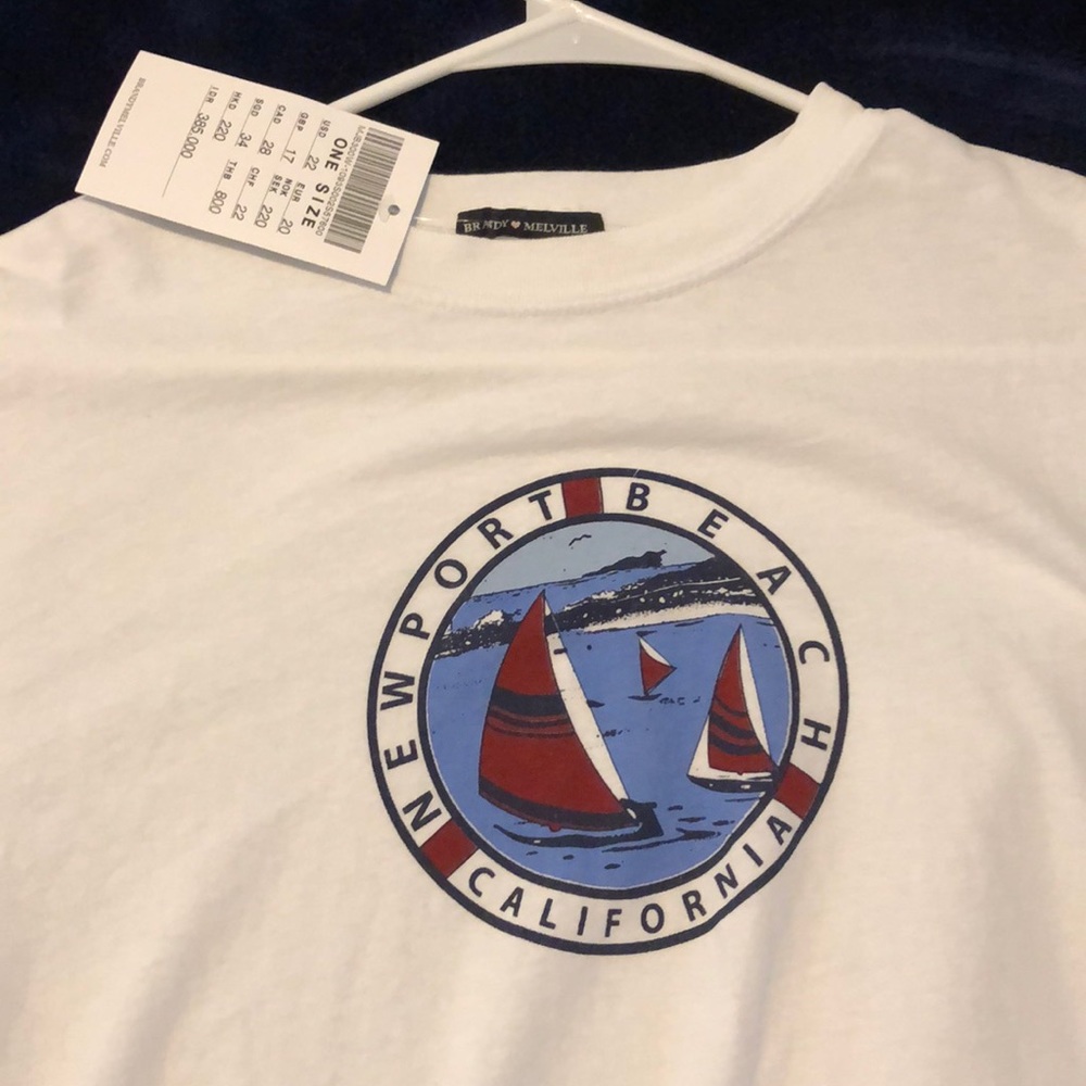 white brandy melville t shirt